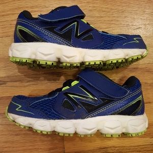 Barely worn New Balance sneakers